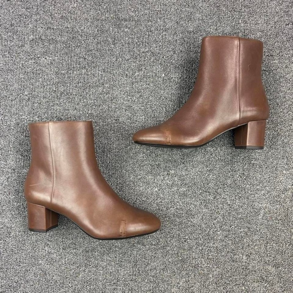 Women's Talbots Brown Leather Side Zip Ankle Campus Heel Boots Size 6.5 M
